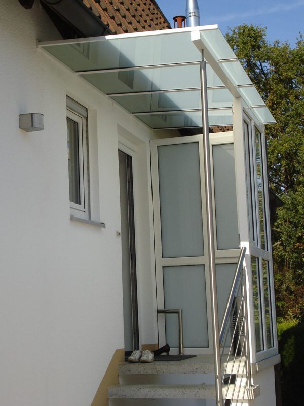Detailaufnahme eines Metallgeländers von CHS Metallbau